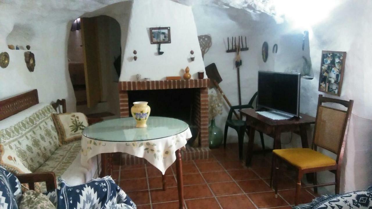 منزل الضيف Pegalajar  في Cueva Rural La Noguera المظهر الخارجي الصورة