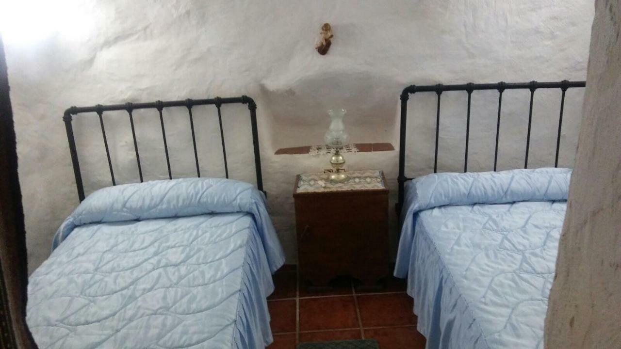 منزل الضيف Pegalajar  في Cueva Rural La Noguera المظهر الخارجي الصورة